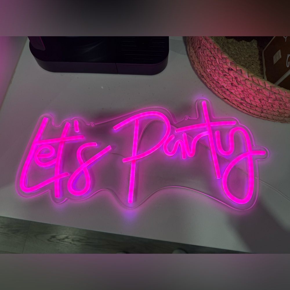 Neon Sign Let’s Party
